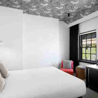 Peppers Gallery Hotel Canberra Rooms