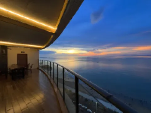 first-line sea-view Hostel (Beihai Jintan scenic spot store)