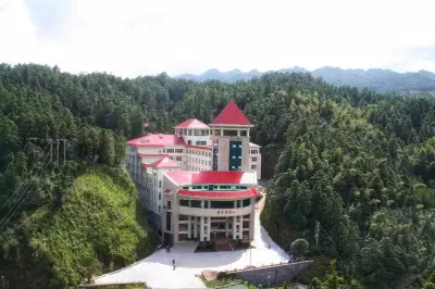 Jinggangshan Changtian Hexieyuan (Jinggangshan Scenic Area Ciping) Hotel berhampiran Ciping Revolutionary Sites