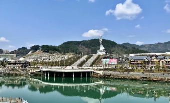 Jianhe Hot Spring Hotel Yang'asha Square