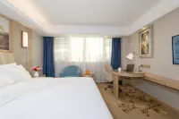 Vienna Hotel(Dengzhou Guangyi mall store) Hotels in Dengzhou