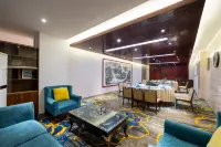 Linyi Ronghua Hotel (People's Square Railway Station)