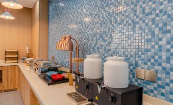 Rujia Huayi Selected Hotel (Zhuangcao Road Branch, Quanjiao High speed Railway Station)