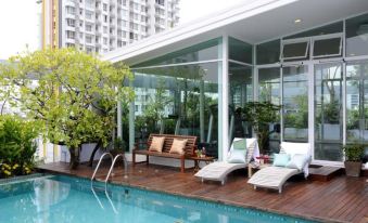 Sabai Sathorn Service Apartment