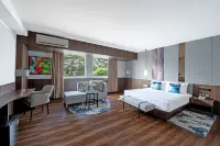 Oakwood Hotel & Apartments Taman Mini Jakarta - Cheap