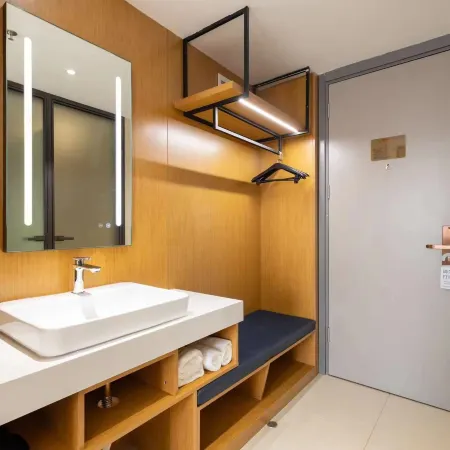 Homeinn Selected Hotel (Tieling Railway Station)