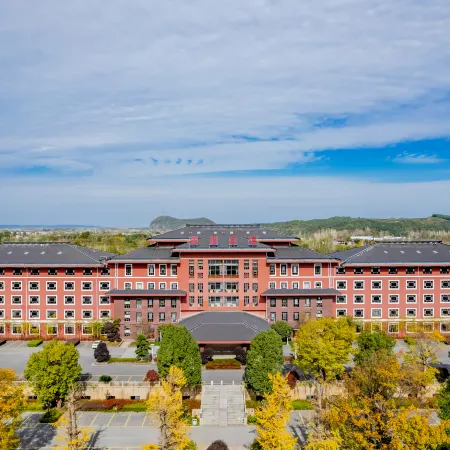 Aiwan Hotel