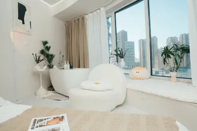 Xixiang Homestay (Lujin Center) Hotel a Honglou Square Area