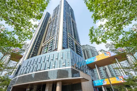 Runxuan Executive Apartment (Shenzhen Window of the World Happy Valley Branch)