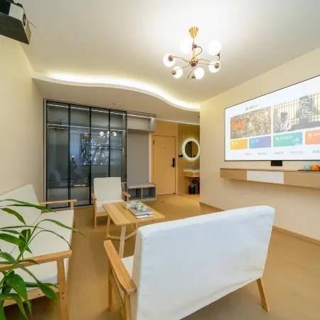 Yaoshi Aibo Hotel (Zhongshan Road Pedestrian Street Branch)