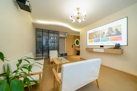 Yaoshi Aibo Hotel (Zhongshan Road Pedestrian Street Branch)