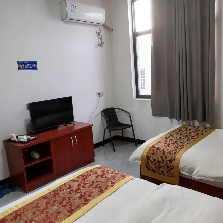 Xinlong Hotel