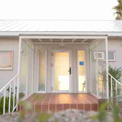 Blank Jeju Stay Hotel Exterior