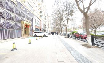 Welzun Theme Hotel (Lanzhou Customs Metro Station Wuyue Plaza)