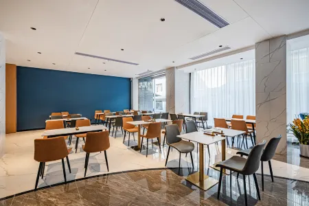 CHEERMAY Hotel (Xiangtan Shaoshan Scenic Area Tongxiangguangchang) Отели рядом со станцией Shaoshan South Railway Station