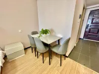 Yuan Scenic Apartment (Dalian Donggang Venice Water City Gangdong Fifth Street) Hotels near Bangchuidao Island