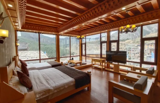 迭部扎尕那原生態酒店