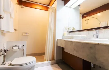 โรงแรมทอแสงเฮอริเทจอุบลราชธานี
