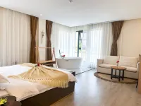 Guangyin Huayu B&B Hotels near Yexie Railway Station