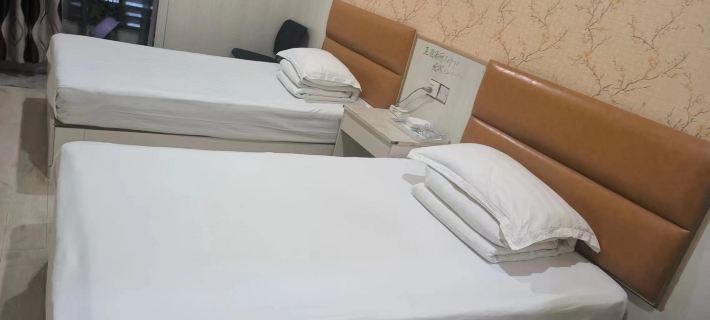 Yingshang 588 Business Hotel Hotels in Yingshang