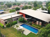 Kong Resort Vangvieng Hotel dekat Tebing Silver
