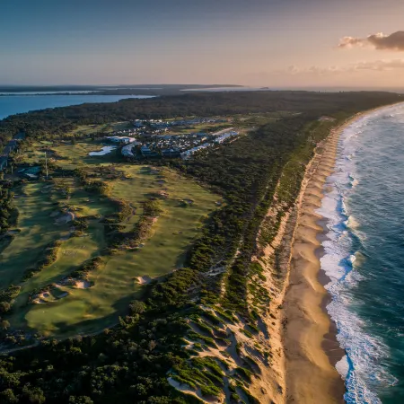 Pullman Magenta Shores Resort