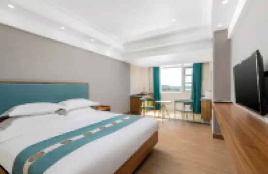 Feifan·Arctic Ocean Hotel (Xinyang Beihu Scenic Area)