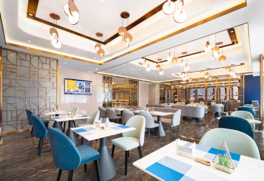 Yitel Collection Hotel