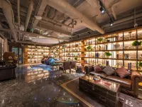 Yixuan Anlai S Hotel (Wanning High-speed Railway Station Culture Commercial Plaza)