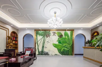 Badong Qunxianju High-end Homestay Hotels near Yesanguan Forest Flower Sea