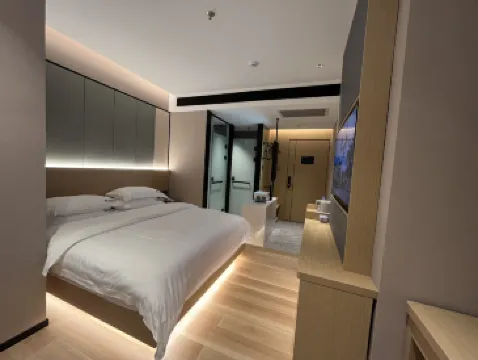 Hillman Hotel (Shenzhen Jinguanghua International Trade Subway Station)