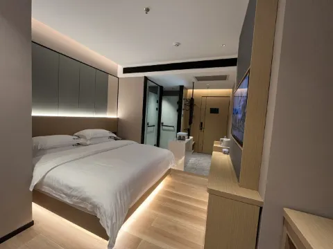 Hillman Hotel (Shenzhen Jinguanghua International Trade Subway Station)