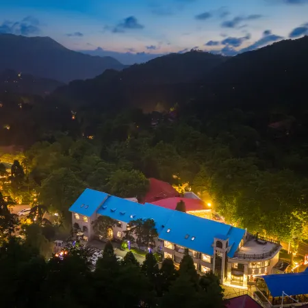 Lushan Zhihong Hotel (Meilu Store, Guling Street, Mount Lushan Scenic Zone)