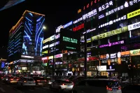 Yanji·Boya Bandao | Harmonious·Breeze Hotel (Korean Folk Village Dinosaur Kingdom Branch) - Bjergudsigt