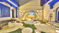 Yi Zhong Yue Ting | Designer Mediterranean Boutique Inn (Tekes Store)