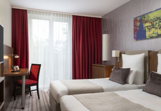 레오나르도 호텔 드레스덴 알슈타트 로비