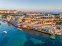 Verdi St George's Bay Marina - parking