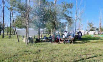 Xilinhot Mayou Zhijia Menggubao Homestay