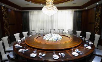 Ruiyang Hot Spring Resort Hotel