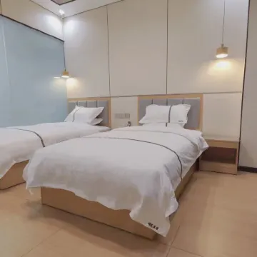 Nanbu Mingyuan Hotel Hotels near Shengzhong Lake