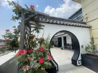 QINHEYUAN APARTMENT Hotels in Shuangjiang