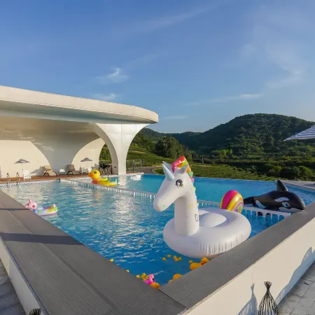 Hefei Lujiang Miracle Village Holiday Homestay