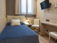 Hotel Rialto Отели рядом с достопримечательностью «Старый город»