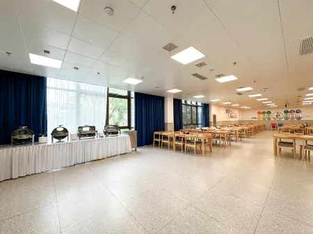 Yangzi Tianyue Hongshan Hotel Отели рядом с достопримечательностью «Yangzhou Expo Park»