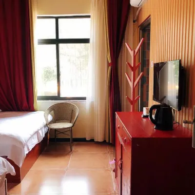 Zixing Wuman Jingquan Farmhouse Hotels near Dongjiang Lake Tourist Area