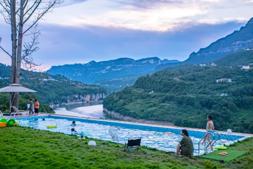Enshi Yuejian Qingjiang Homestay