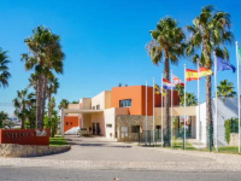 Vitors Village Hotels in Ferragudo