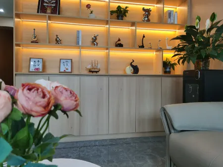 Xinyue Hotel Отели в г. Чженян