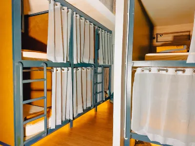 Arch Dormitorio Cenang