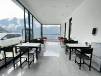 Upper trekking route·Cloud  Way·Snowy mountain view homestay - ที่มีที่จอดรถ